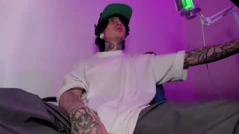 Snapshot of ethan_sykes chatting on October 28, 3:25 pm Ethan sykes online show from October 28, 3:25 pm