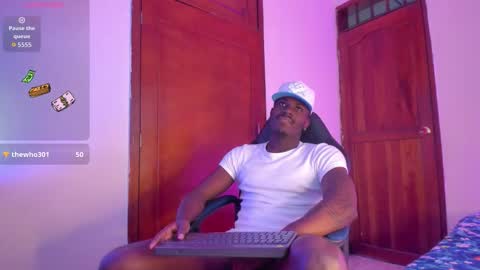 ethan travis online show from October 18, 8:09 pm