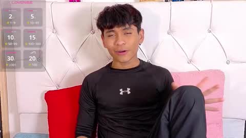 Snapshot of ethan_westt chatting on November 26, 10:22 pm Ethan online show from November 26, 10:22 pm