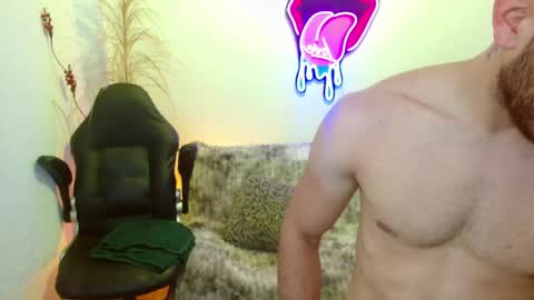 Snapshot of ethanblaze_ chatting on November 13, 11:31 am ethanblaze_ online show from November 13, 11:31 am