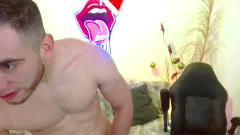 Snapshot of ethanblaze_ chatting on December 5, 12:14 pm ethanblaze_ online show from December 5, 12:14 pm