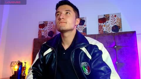 ethanconnor_ online show from November 6, 12:17 pm