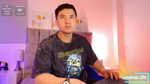 ethanconnor_ online show from February 15, 12:58 pm