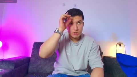 ethanconnor_ online show from March 28, 12:05 pm