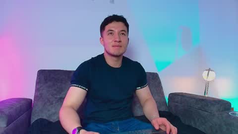 ethanconnor_ online show from April 8, 11:54 am