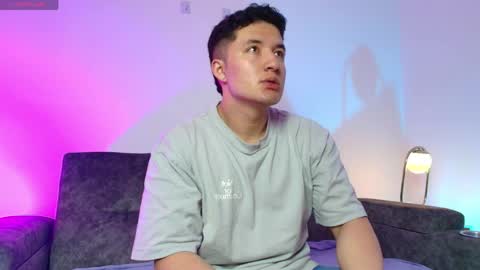 ethanconnor_ online show from April 9, 12:10 pm