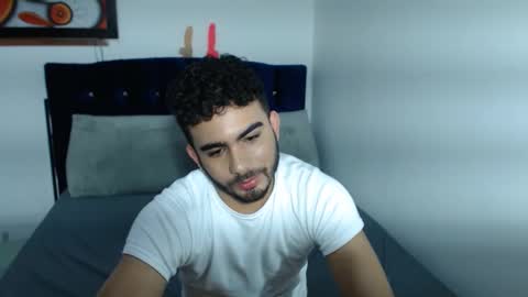 Snapshot of ethanhairy chatting on January 11, 1:48 am Ethan online show from January 11, 1:48 am