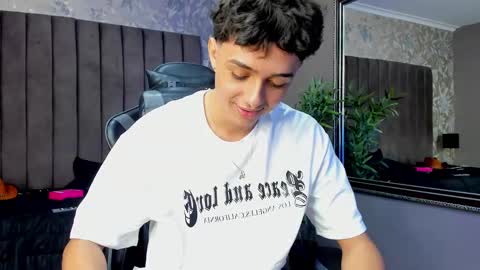 ethanlowell online show from October 14, 5:30 am