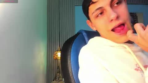 ethanx18 online show from June 17, 3:42 am