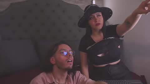 Daya y Dan online show from October 4, 4:32 am