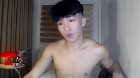 Rey online show from March 29, 1:33 pm