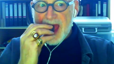 Snapshot of etonne chatting on February 20, 12:04 pm etonne online show from February 20, 12:04 pm