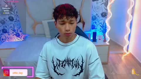 ette online show from October 9, 4:32 am