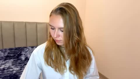 Alice online show from May 5, 2:25 pm