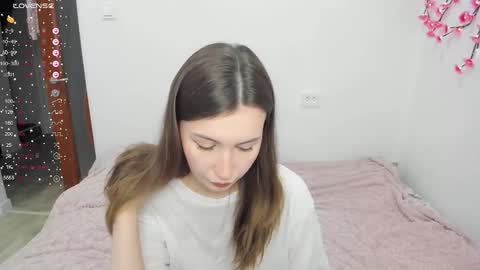 Veronica Tiia Lilith left to right online show from March 12, 11:11 pm