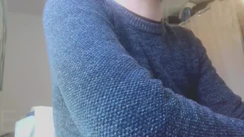 eunile online show from December 3, 12:47 pm