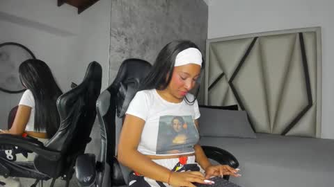 euphoria_06 online show from December 4, 4:00 am