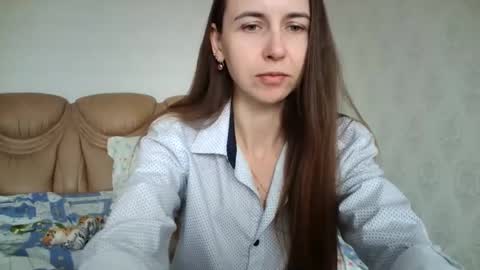 eva00186 online show from October 19, 11:00 am