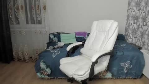 Eva online show from November 8, 12:27 pm