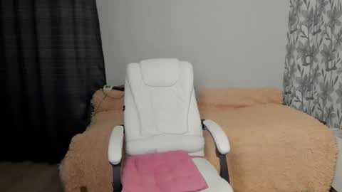 Eva online show from February 3, 10:37 pm