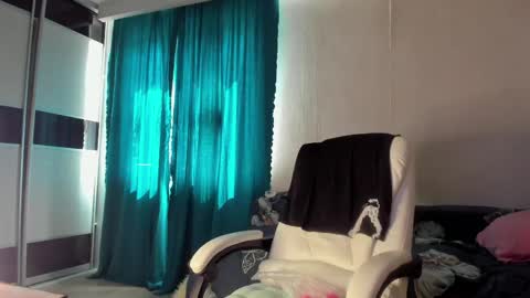 Eva online show from June 2, 7:43 am