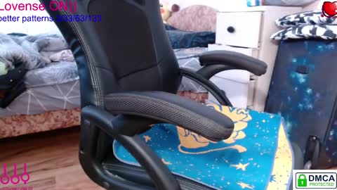 Snapshot of eva_blond_hot chatting on March 7, 11:07 am Eva online show from March 7, 11:07 am