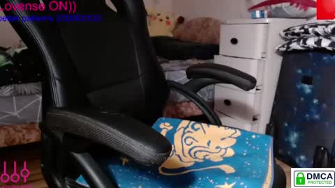 Snapshot of eva_blond_hot chatting on March 10, 9:29 pm Eva online show from March 10, 9:29 pm