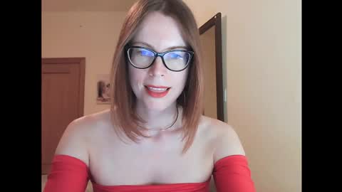 Snapshot of eva_cutesmile chatting on September 30, 6:46 pm Eva online show from September 30, 6:46 pm
