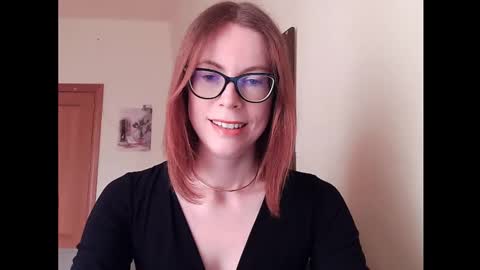 Snapshot of eva_cutesmile chatting on October 14, 1:23 pm Eva online show from October 14, 1:23 pm