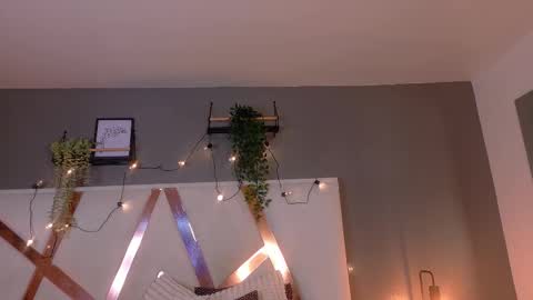 Snapshot of eva_daemon chatting on October 9, 10:52 pm EVA DAEMON online show from October 9, 10:52 pm