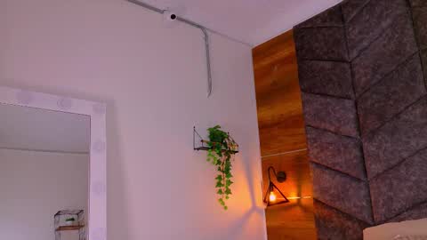 Snapshot of eva_daemon chatting on October 13, 11:32 am EVA DAEMON online show from October 13, 11:32 am