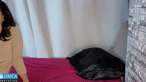 eva delight online show from April 16, 12:06 pm