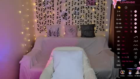 Snapshot of eva_greys chatting on November 24, 2:11 am Eva online show from November 24, 2:11 am