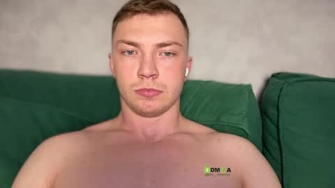 Eva and Iron online show from April 19, 8:55 pm