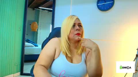 Snapshot of eva_love49 chatting on March 21, 6:44 pm eva_love49 online show from March 21, 6:44 pm