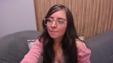 Angelinne online show from December 6, 9:21 am