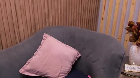 Angelinne online show from February 8, 6:22 am