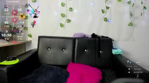 Eva  online show from November 26, 9:05 pm