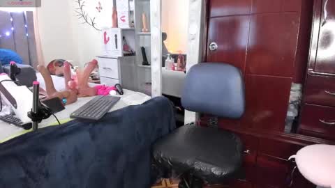 Eva Notty  online show from December 3, 4:38 pm