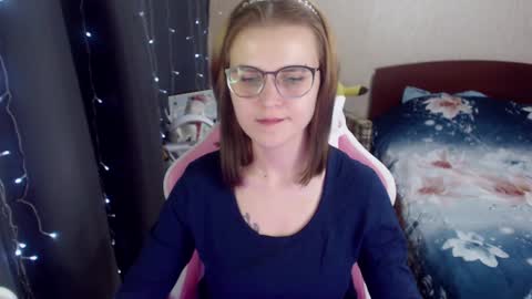 Snapshot of eva_orchid chatting on January 9, 1:02 pm Eva online show from January 9, 1:02 pm