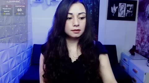 Eva online show from November 19, 2:39 pm