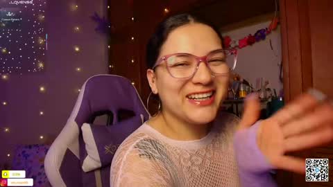 Snapshot of eva_rosse69 chatting on March 2, 12:01 pm Eva online show from March 2, 12:01 pm