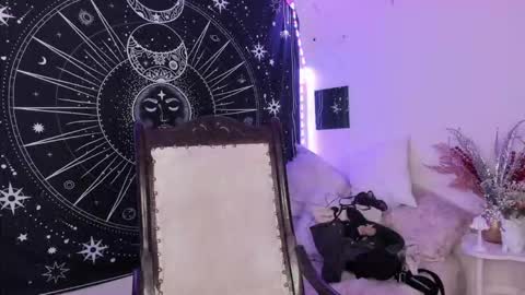 Snapshot of eva_sanderslee chatting on February 18, 8:54 am Eva online show from February 18, 8:54 am