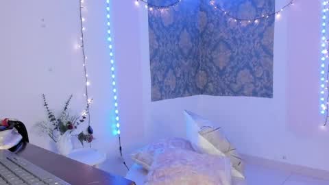 Eva  online show from March 26, 9:26 am