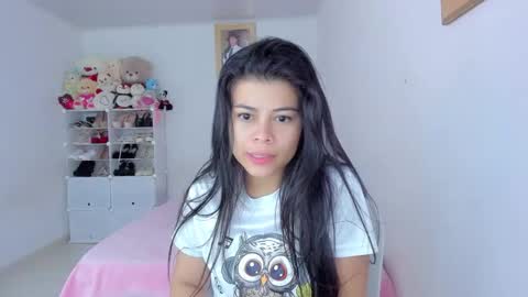 Snapshot of eva_sweet2 chatting on November 30, 3:05 pm Estefania online show from November 30, 3:05 pm