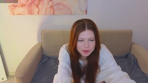 Hi Im Eva new here online show from January 13, 1:39 pm
