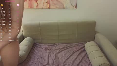 Hi Im Eva new here online show from February 12, 7:02 pm