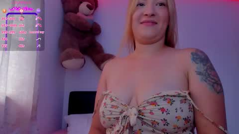 Snapshot of eva_xox chatting on September 11, 7:47 pm Eva online show from September 11, 7:47 pm