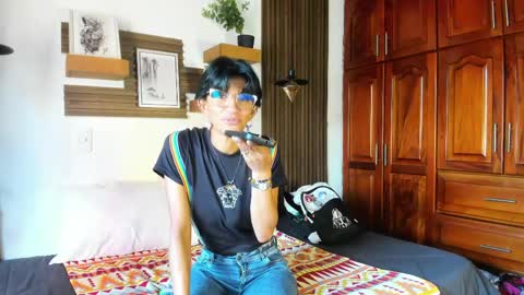 Eva online show from April 20, 2:31 pm