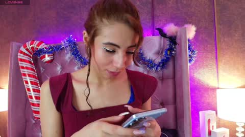 EVA CLOEE online show from December 18, 3:37 am